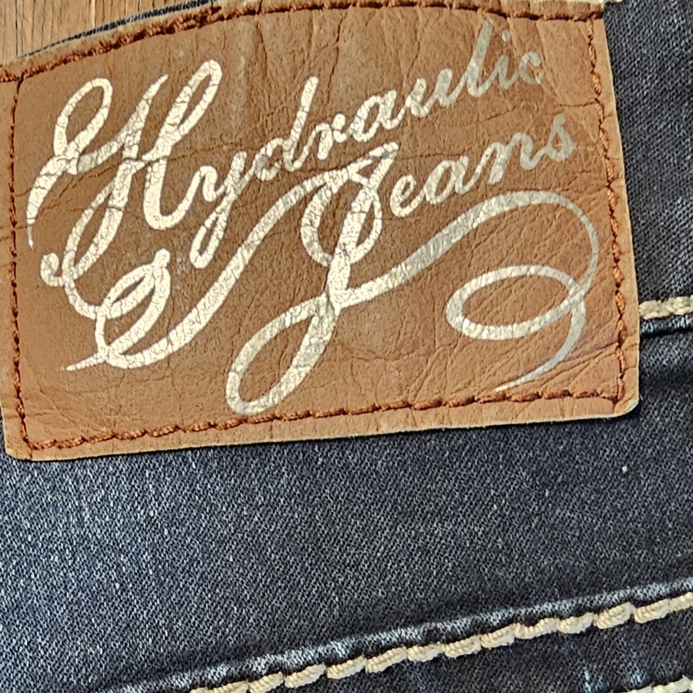 Hydraulic Jeans - Picture 4 of 7